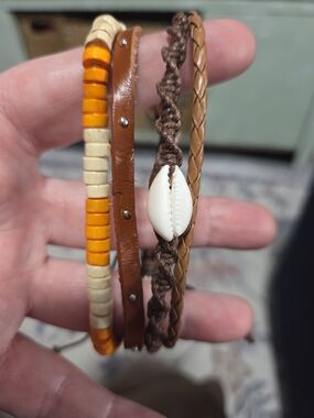 229# Boho Multi-Strand Shell & Bead Bracelet Set - Brown & Orange